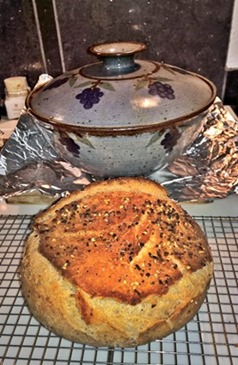 Bread in ceramic, Julie Lary