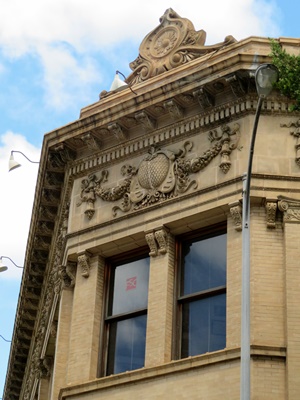 rajalary, julie lary, scribbles writing