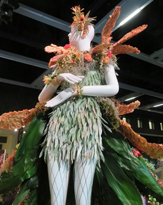 rajalary, rich lary, julie lary, scribbles writing, NW Flower and Garden Festival